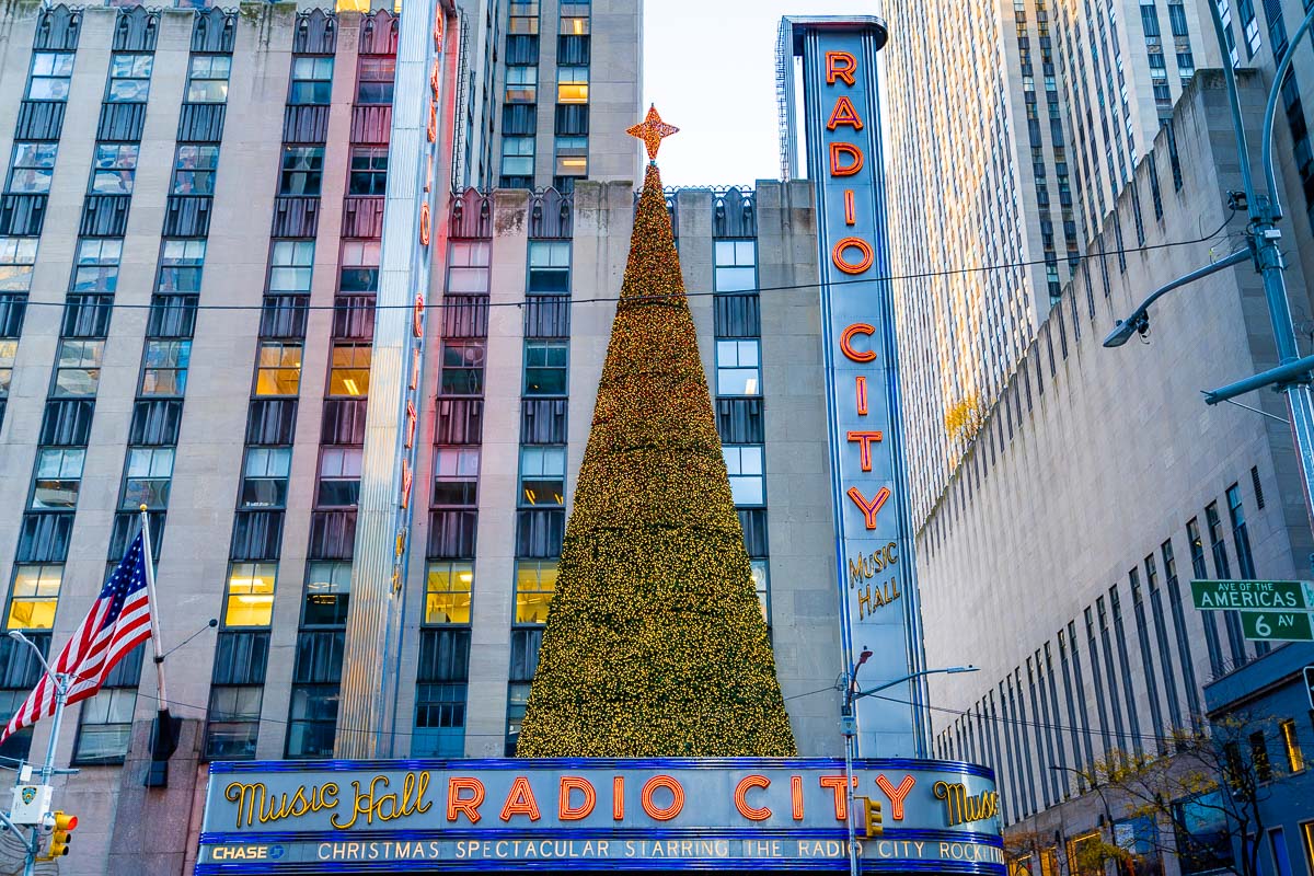 places to visit new york in december