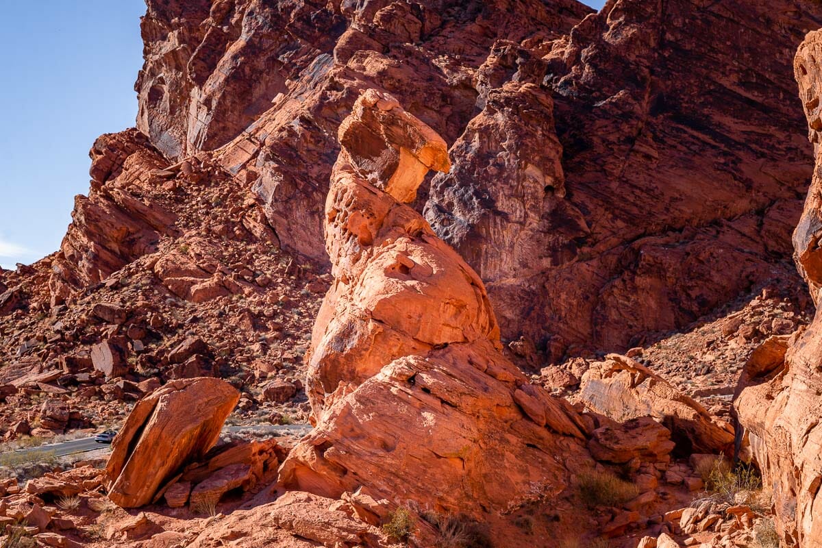 Balancing Rock, one of the easiest hikes in Valley of Fire State Park