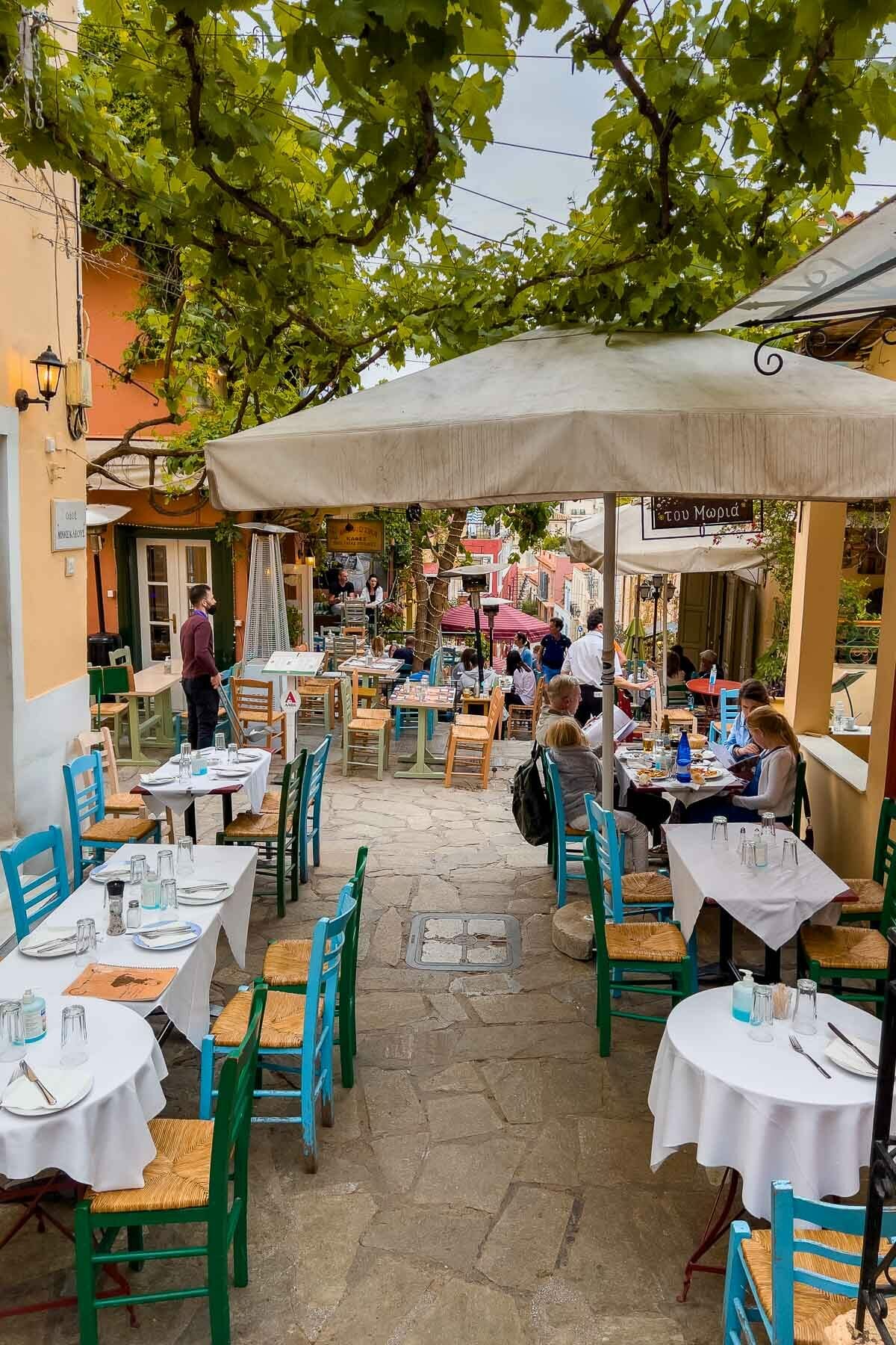 Geros Tou Moria Restaurant in Athens