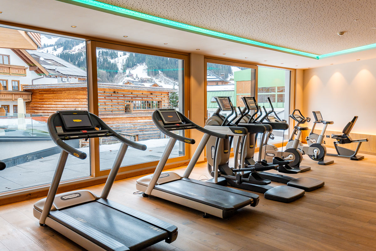 Gym at Das Edelweiss Salzburg Mountain Resort
