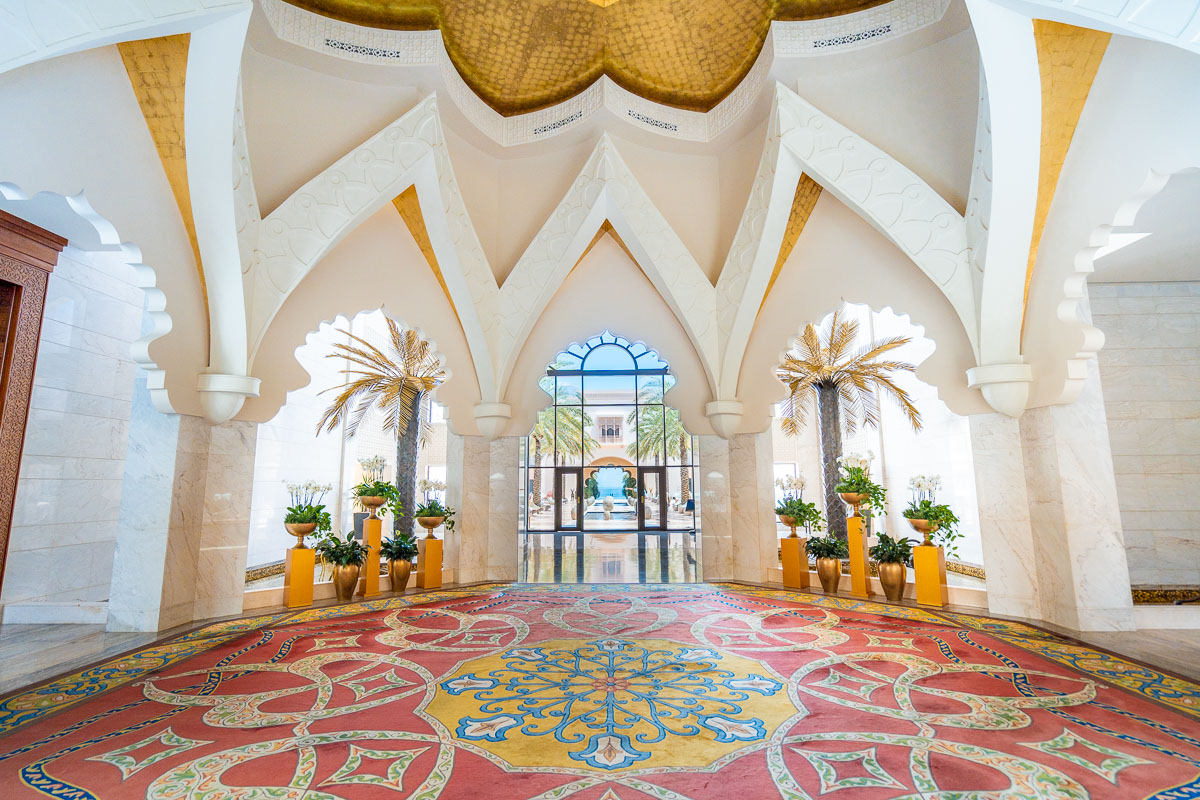 Lobby at Shangri-La Al Husn