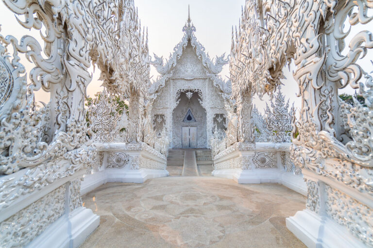 2 Day Chiang Rai Itinerary: Things to Do & Tips